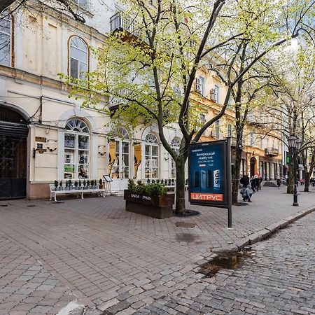 Новый Апартамент В Самом Центре Дерибасовской Odessa Ngoại thất bức ảnh
